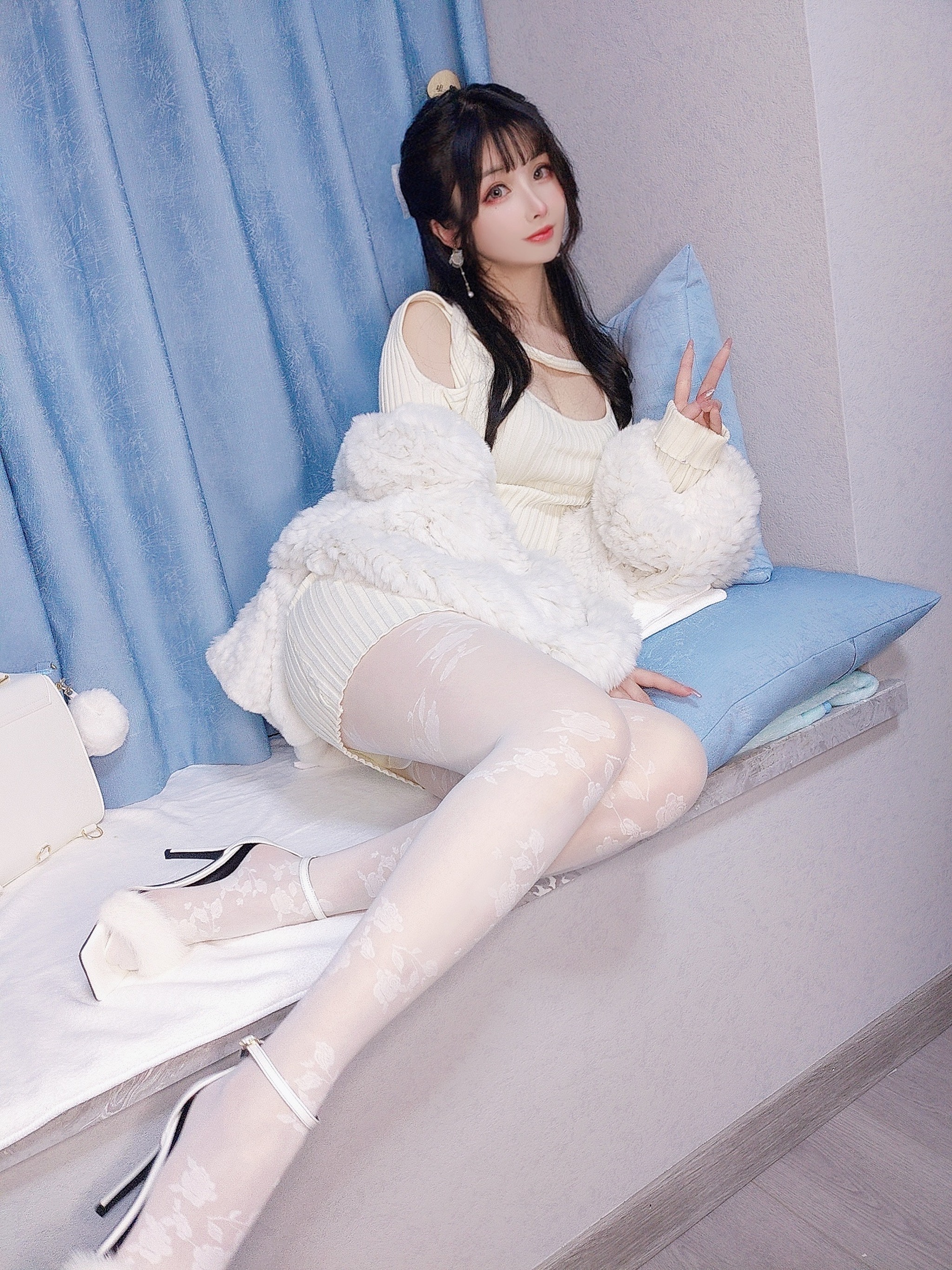 rioko凉凉子 - NO.087 元宵节特辑 [25P3V]-XikXak